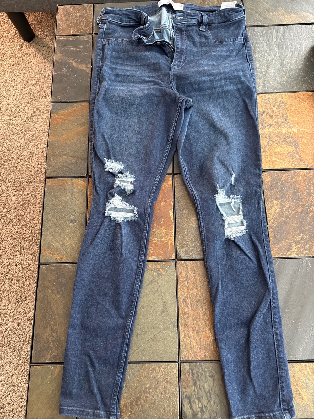 Hollister Ripped Skinny Jeans in Deep Indigo